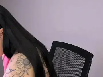 Stripchat Best live sex cam show of Elle_Pearl_