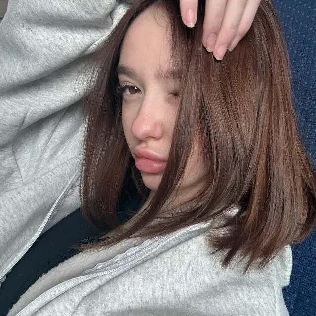 Lana_VeeE