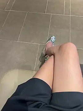 Stripchat Live Sex Cam of yimisun01