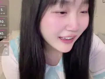 Stripchat Live Sex Cam of Rain_mm