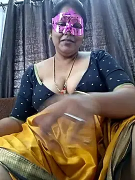 Stripchat Adult Webcam of Hot_Sreeja_Tamil
