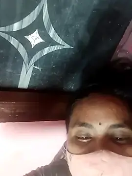 Stripchat Free Porn Cam of keerthy_telugu