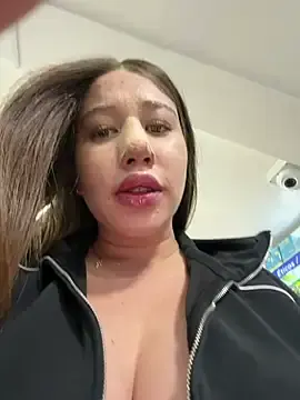 Stripchat Live Sex Cam of roouse