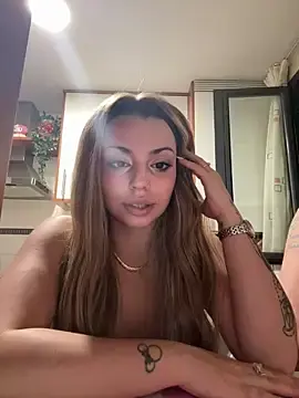 Stripchat Best live sex cam show of Noeliagglow