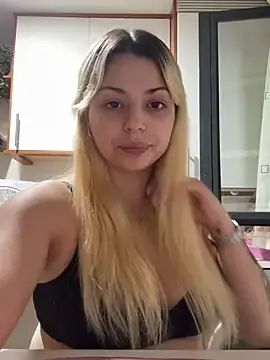 Stripchat Best live sex cam show of Noeliagglow