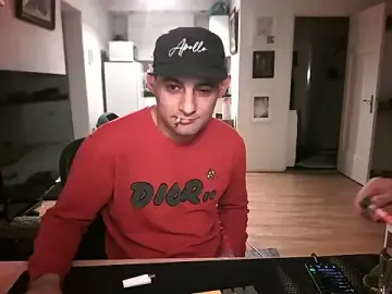 Stripchat Live Porn of mihaimichael