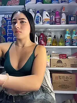 Stripchat Free Porn Cam of AMBERBUNNY_