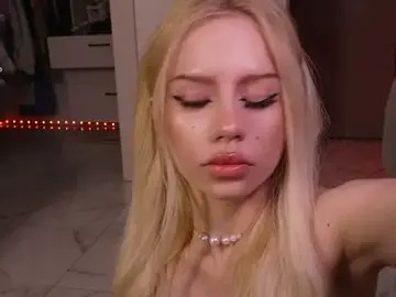 Stripchat Free Live Porn of KellyBarton