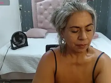 Stripchat Sex Cam of lalisha_96