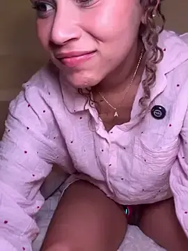 Stripchat Watch Live Sex Cams of Lianh_Benett