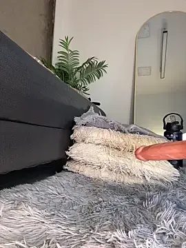 Stripchat Free Live Porn of Isa__Blanc