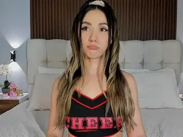 Stripchat Free Porn Cam of Emma23__