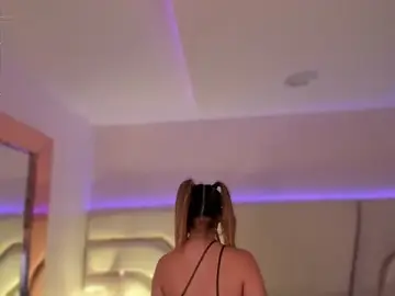 Stripchat Best live sex cam show of Violeta-Marquez