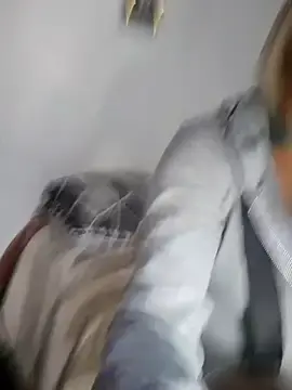 Stripchat Live Sex of Goodgirlsue_77