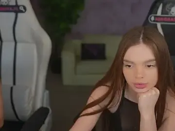 Stripchat Live Sex Cam of Zlata_Sky