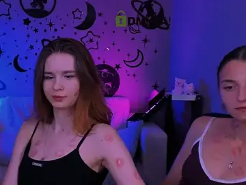 Stripchat Best live sex cam show of caroline_honeyy