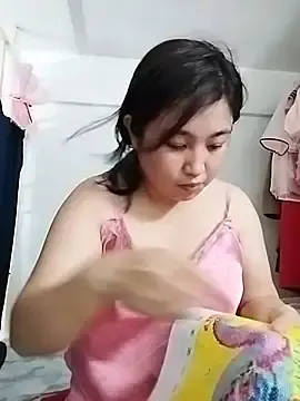Stripchat Sex Cam of Minn-cute
