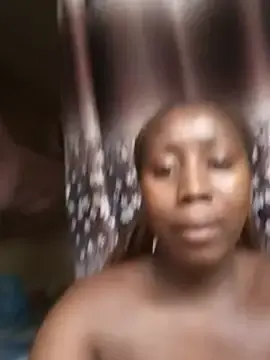 Stripchat Sex Cam of Swit_virgin22