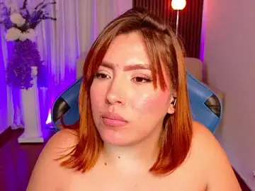 Stripchat Sex Cam of karla_hill_28