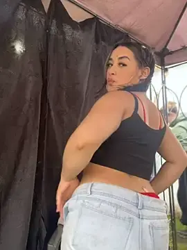 Stripchat Free Live Porn of IvySanchez_Pinkk