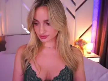 Stripchat Nude Webcam of LindsieGreyy