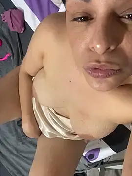 Stripchat Adult Webcam of Kataliina