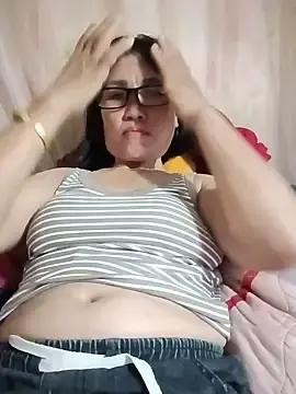 Stripchat Live Sex Cam of Orio_sexyy