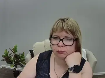Stripchat Sex Cam of BonnnyBoobsy