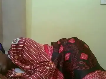 Stripchat Sex Cam of roziebeauty
