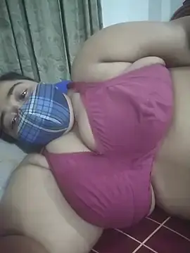 Stripchat Free Porn Cam of momo_loves