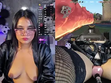 Stripchat Adult Webcam of LuciaReid