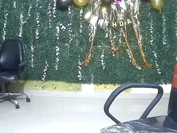 Stripchat Adult Webcam of Ruhi_Hotty