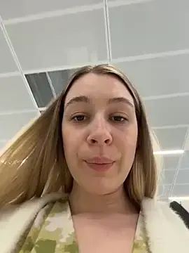 Stripchat Watch Live Sex Cams of SashaCatt