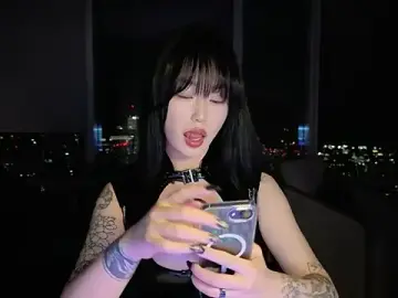 Stripchat Live Sex Cam of worshipcarrie