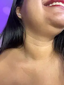 Stripchat Best Webcam of LunaaRosse
