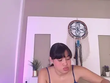 Stripchat Sex Cam of Kitty_Desire2