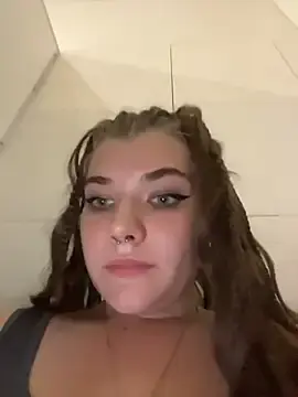 Stripchat Free Live Porn of Holy_Tereza