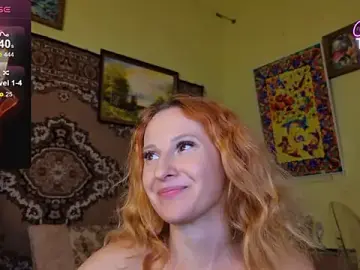 Stripchat Sex Cam of SimaGoldy