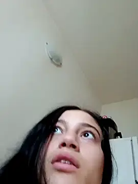 Stripchat Free Porn Cam of Virgin_Pussy_Love