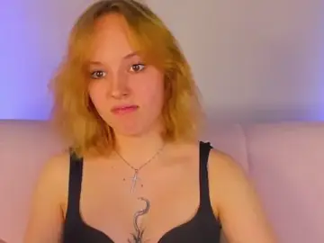 Stripchat Adult Webcams of RikkiChoco