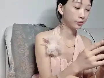 Stripchat Watch Live Sex Cams of Lili-2