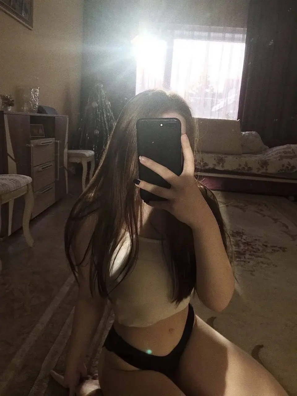 Evia_r0se