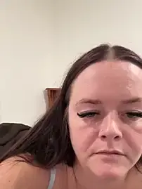 Stripchat Sex Cam of carinabro10