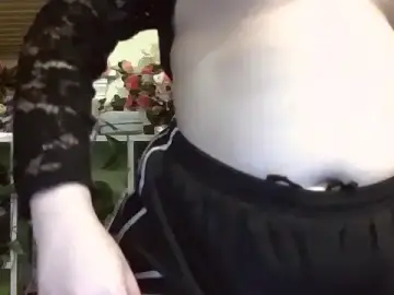 Stripchat Watch Live Sex Cams of AverageRose