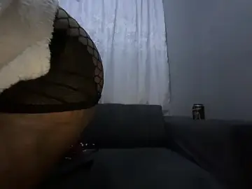 Stripchat Live Sex of Submissivebitchxxx