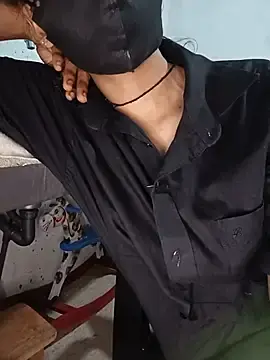 Stripchat Watch Live Sex Cams of emali_baba