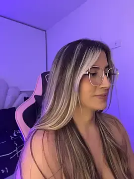 Stripchat Free Live Porn of Issabela_G1