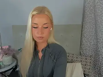 Stripchat Sex Chat of KristyHoney