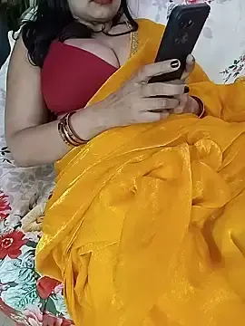 Stripchat Sex Cam of kaamuk_shweta