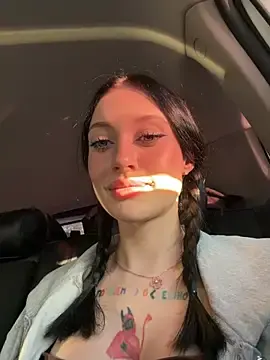 Stripchat Free Porn Cam of Melissa_crazy